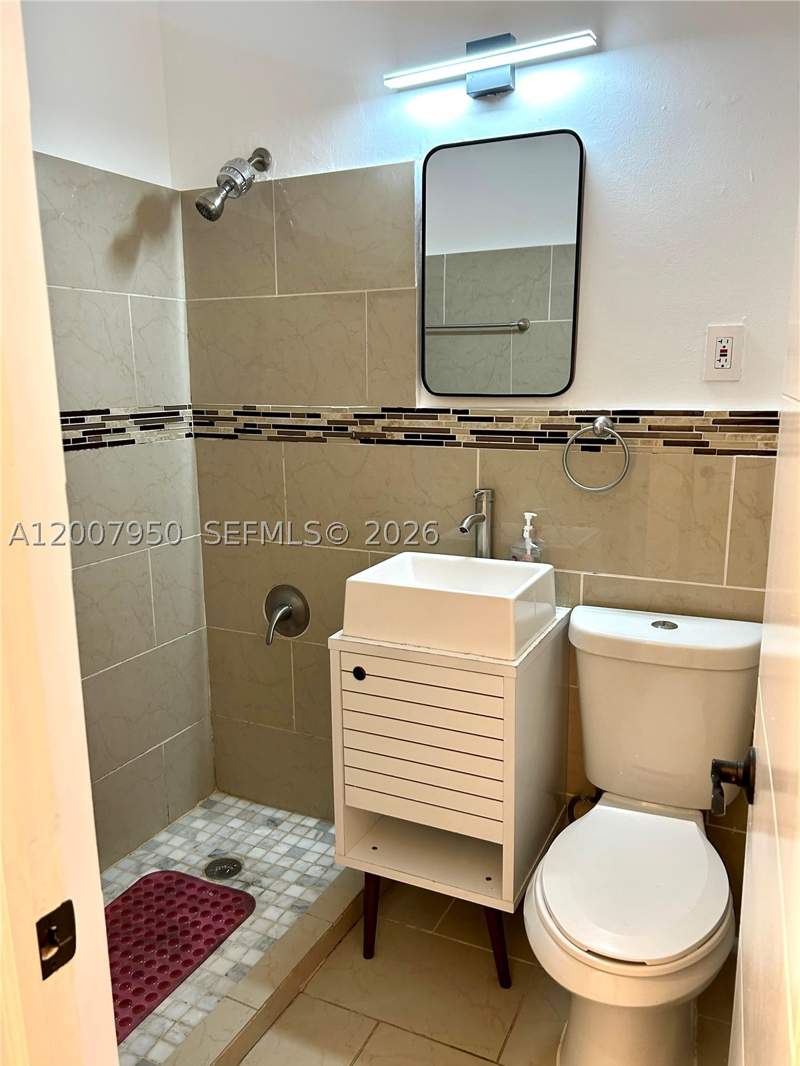 1 bedroom Condominium at 215 30th St 17, Carmel Villas Condo, Miami Beach — photo 5