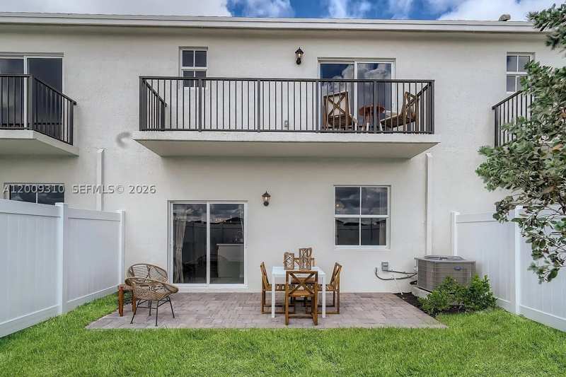 3 bedroom Townhouse at 1676 SE 8th Ave, Cedar At Keys Gate, Homestead — photo 1