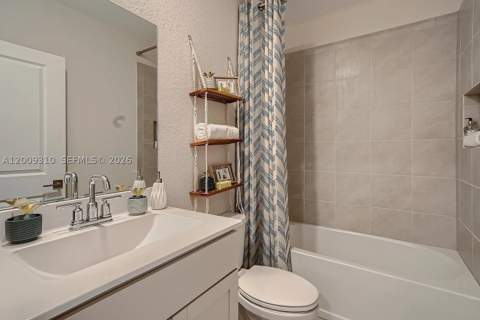 1676 SE 8th Ave, Homestead FL - photo 9 of 11