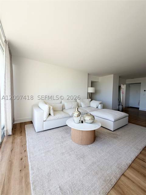 3701 N Country Club Dr 607, Aventura FL - photo 10 of 37