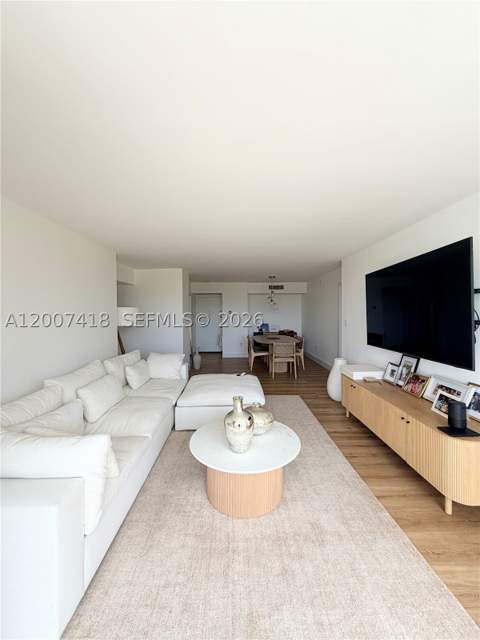 3701 N Country Club Dr 607, Aventura FL - photo 12 of 37