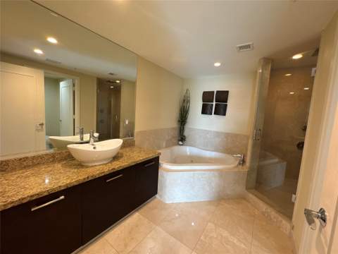 9400 W Bay Harbor Drive 202, Bay Harbor Islands FL - photo 12 of 34