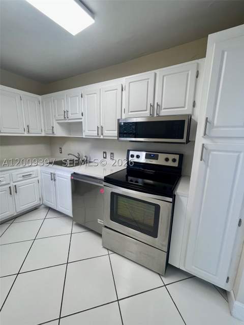 20400 W Country Club Dr 608, Aventura FL - photo 6 of 18