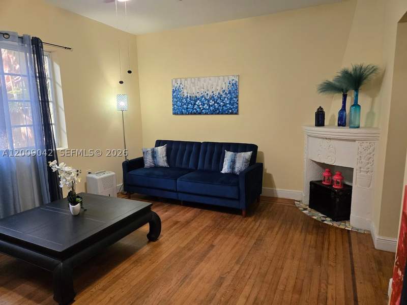 1 bedroom Condominium at 1219 Meridian Ave 2, Meridian Deco Condo, Miami Beach — photo 2