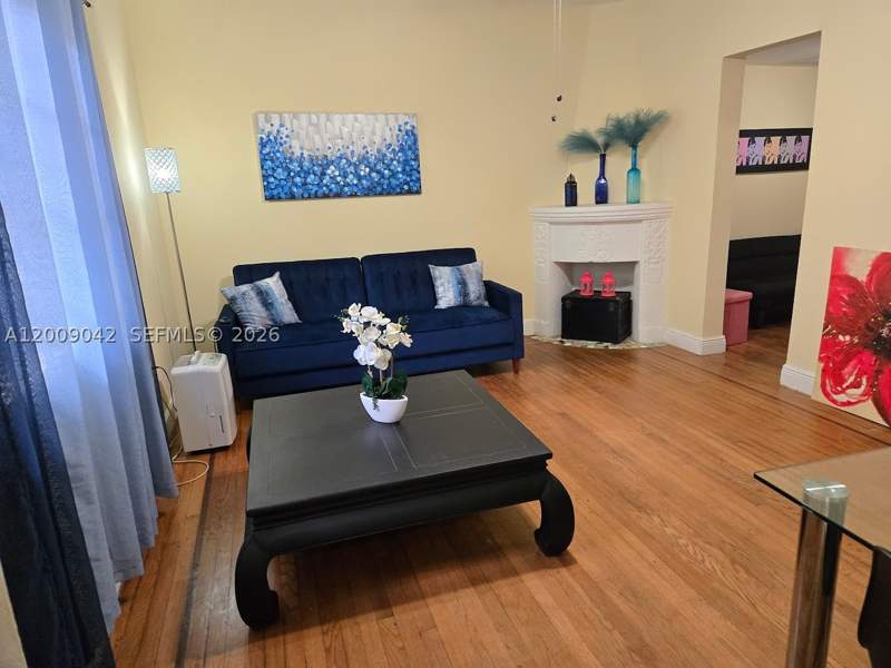 1 bedroom Condominium at 1219 Meridian Ave 2, Meridian Deco Condo, Miami Beach — photo 3