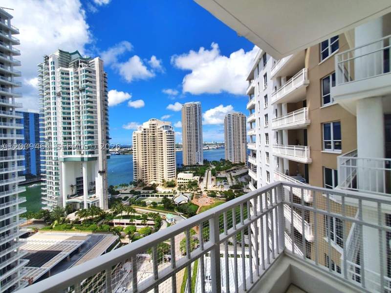 2 bedroom Condominium at 701 Brickell Key Blvd 2306, Courvoisier Courts Condo, Miami — photo 3