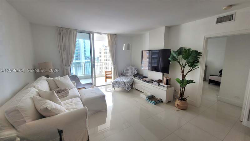 2 bedroom Condominium at 701 Brickell Key Blvd 2306, Courvoisier Courts Condo, Miami — photo 5