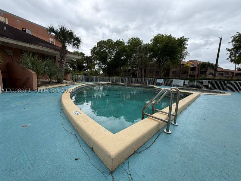 2 bedroom Condominium at 17650 NW 68th Ave A2008, Lakeview Gardens At Miami, Hialeah — photo 1