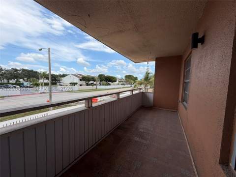 17650 NW 68th Ave A2008, Hialeah FL - photo 19 of 21