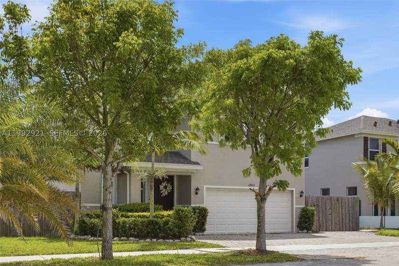 5 bedroom SingleFamilyResidence at 27603 SW 133rd Ave, A.H. At Turnpike South Fi, Homestead — photo 3