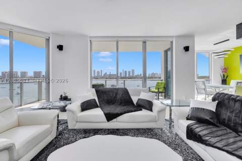 17111 Biscayne Blvd 909, North Miami Beach FL - photo 7 of 93