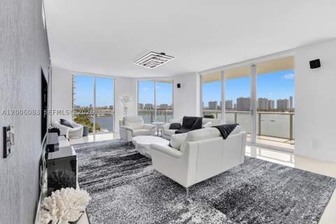 17111 Biscayne Blvd 909, North Miami Beach FL - photo 8 of 93