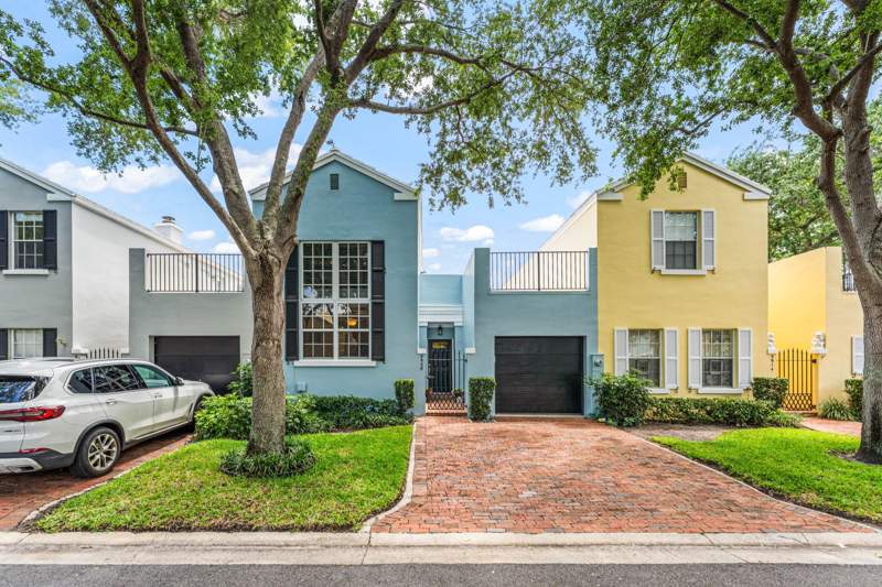 3 bedroom Townhouse at 5908 Catesby Street, Charleston Place, Boca Raton — photo 2