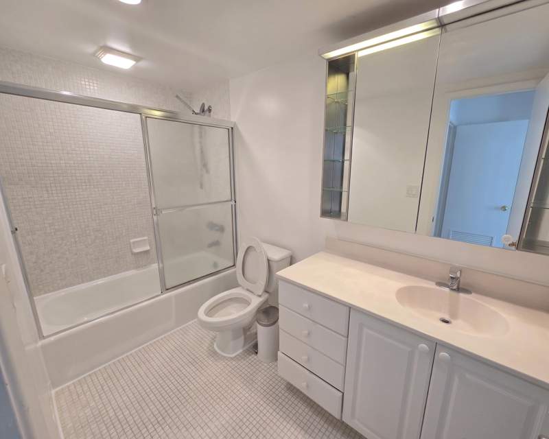 1 bedroom Condominium at 19390 Collins Avenue 1622, Oceanview Building A Condo, Sunny Isles Beach — photo 4