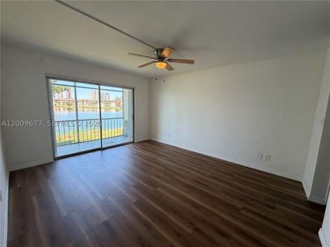 1530 NE 191st St 205, Miami FL - photo 11 of 15