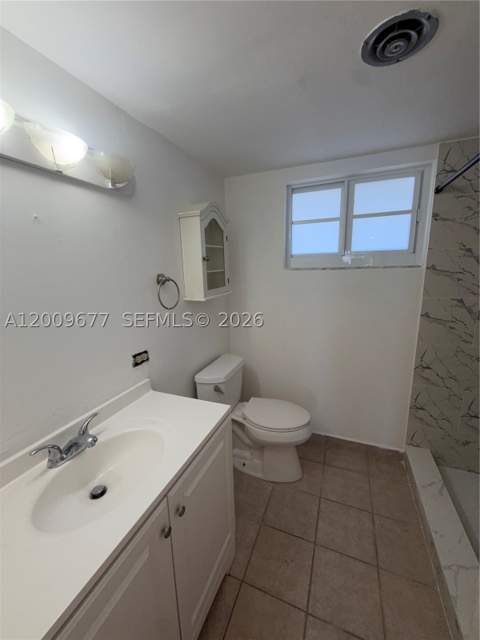 1530 NE 191st St 205, Miami FL - photo 13 of 15