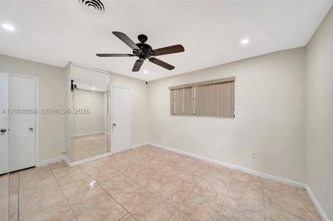 565 NE 160th St, Miami FL - photo 10 of 21