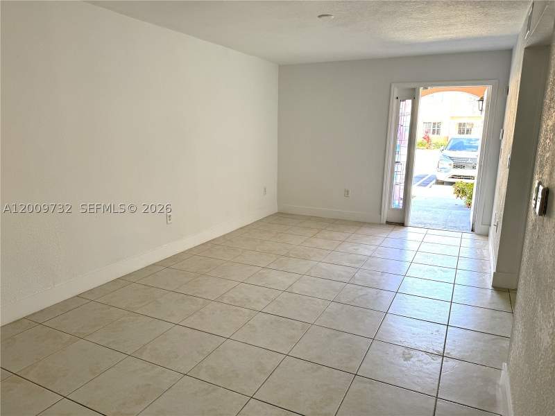 2 bedroom Condominium at 1260 SE 28th Ct 104, Venetia Gardens Condo, Homestead — photo 5