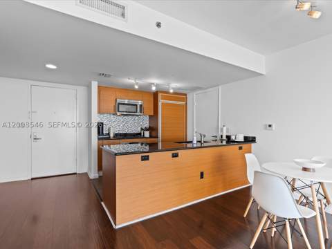 50 Biscayne Blvd 3308, Miami FL - photo 14 of 49