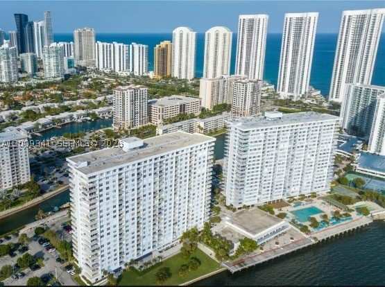 2 bedroom Condominium at 300 Bayview Dr 915, Arlen House Condo, Sunny Isles Beach — photo 1