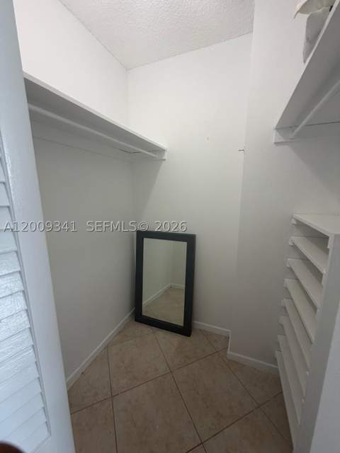 300 Bayview Dr 915, Sunny Isles Beach FL - photo 13 of 24