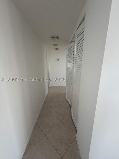 300 Bayview Dr 915, Sunny Isles Beach FL - photo 15 of 24