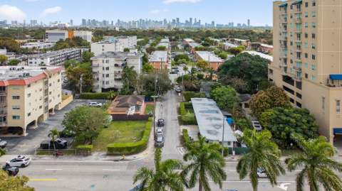 975 SW 37th Avenue, Miami FL - photo 8 of 18