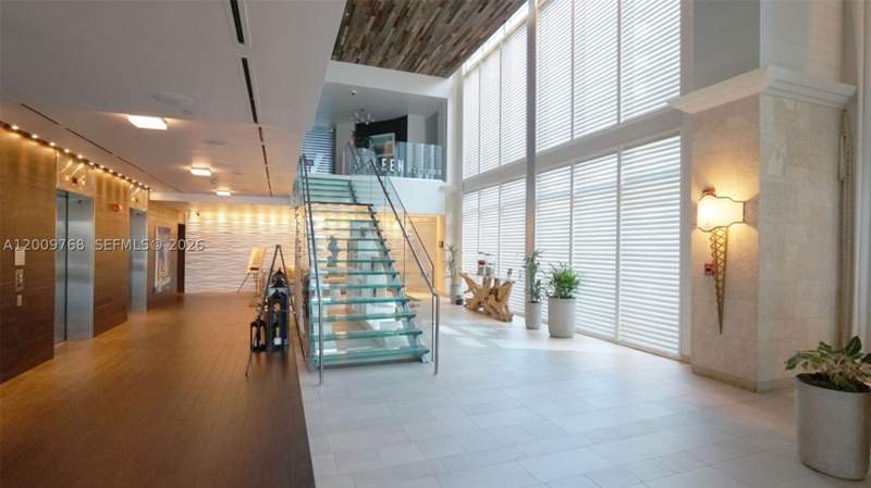 2 bedroom Condominium at 17315 Collins Ave 702, Sole Condo, Sunny Isles Beach — photo 3