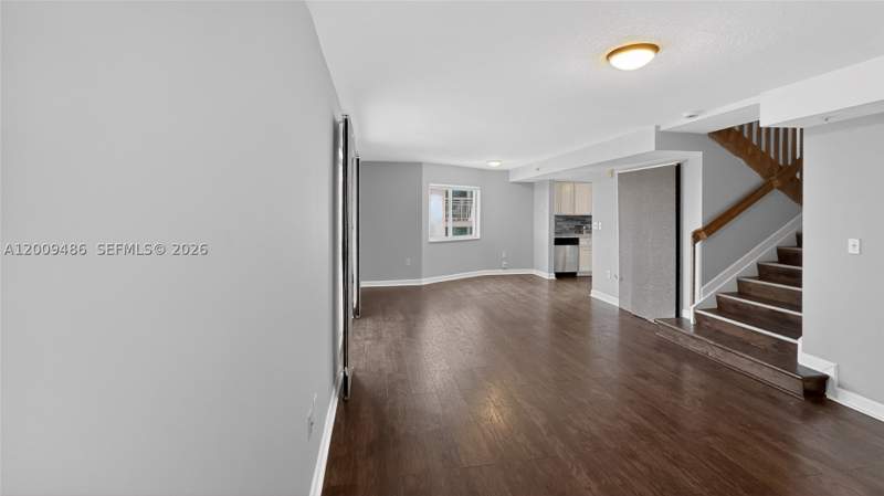1 bedroom Condominium at 280 SW 20th Rd 904, Marquis I Of Coral Way Co, Miami — photo 4