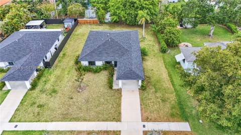 152 NW 18 St, Homestead FL - photo 20 of 25