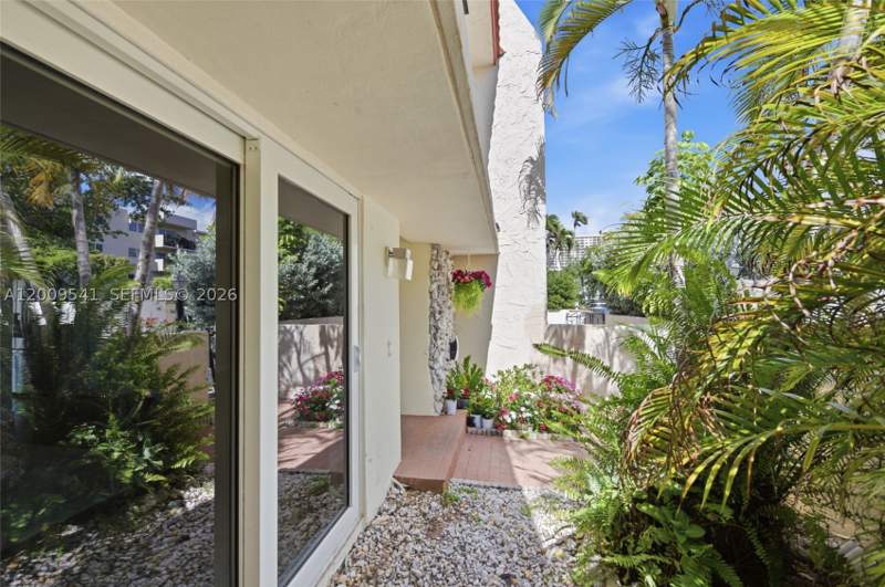 3 bedroom Condominium at 3819 170th St B-1, Lago Verde Villas Condo, North Miami Beach — photo 3