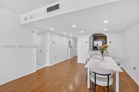 3675 N Country Club Dr 410, Aventura FL - photo 16 of 48