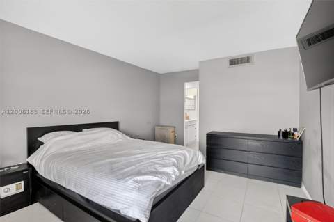 3675 N Country Club Dr 410, Aventura FL - photo 21 of 48