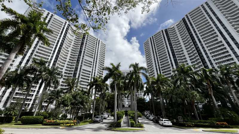 2 bedroom Condominium at 21150 Point Pl 1202, Atlantic II At The Point, Aventura — photo 1