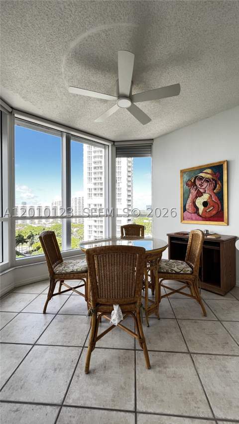 21150 Point Pl 1202, Aventura FL - photo 16 of 38