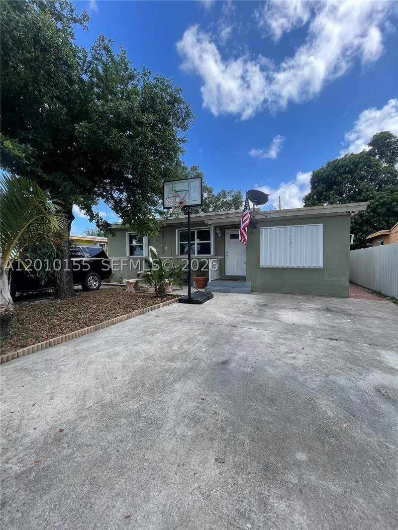 2 bedroom SingleFamilyResidence at 2144 NW 85th St, Everglades Ave Hts Addn, Miami — photo 2