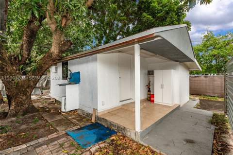 367 E 46th St, Hialeah FL - photo 24 of 27
