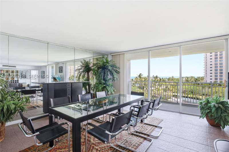 3 bedroom Condominium at 605 Ocean Dr 7L, Sands Of Key Biscayne, Key Biscayne — photo 4
