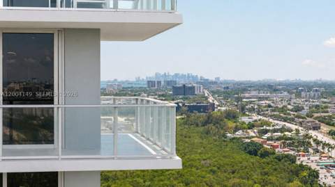 16385 Biscayne Blvd 3001, North Miami Beach FL - photo 16 of 46