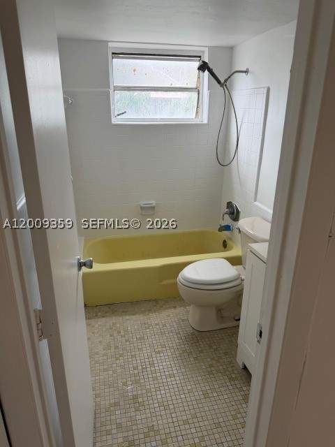 1821 NE 168th St B3, North Miami Beach FL - photo 11 of 12