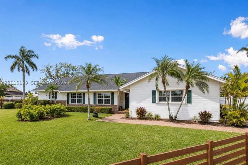 5 bedroom SingleFamilyResidence at 29490 SW 193 Ave, Biscado Ests Sec 1, Homestead — photo 1