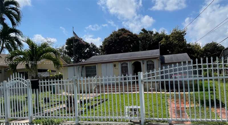 3 bedroom SingleFamilyResidence at 10820 NE 5th Ave, Greenleaf Park-Resub, Miami — photo 1