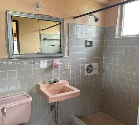 10820 NE 5th Ave, Miami FL - photo 14 of 35