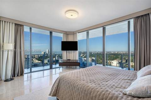 88 SW 7th St 3801, Miami FL - photo 23 of 87