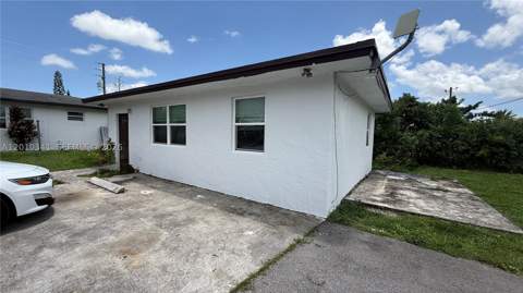 1334 NW 6th Ave, Florida City FL - photo 13 of 18
