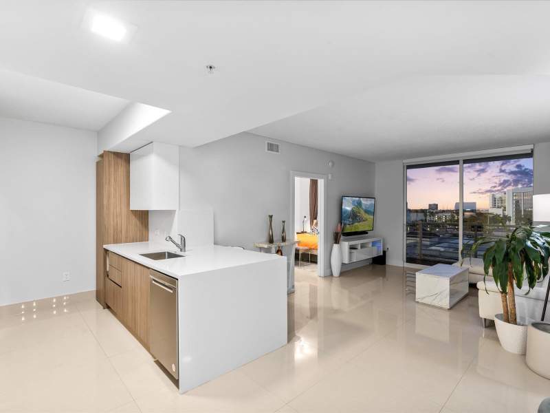 2 bedroom Condominium at 18800 NE 29th Avenue 704, Venture At Aventura East, Aventura — photo 3