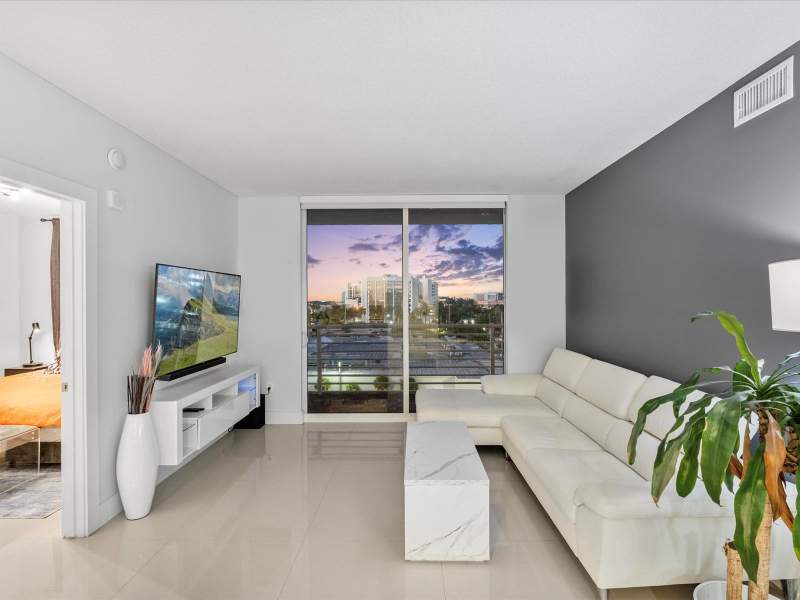 2 bedroom Condominium at 18800 NE 29th Avenue 704, Venture At Aventura East, Aventura — photo 5