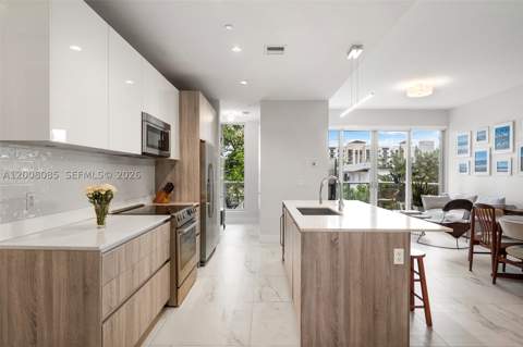 545 SW 11th St 208, Miami FL - photo 13 of 34