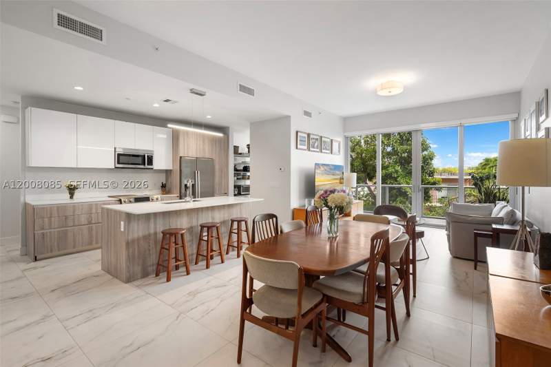 3 bedroom Condominium at 545 SW 11th St 208, Eleven In The Roads Condo, Miami — photo 4
