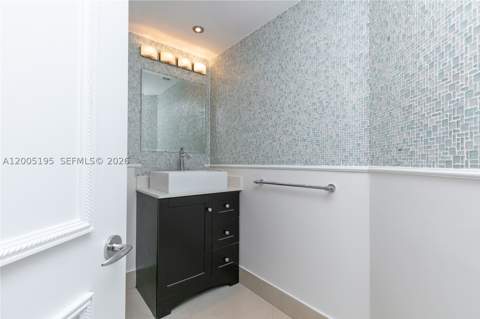 21150 Point Pl Lph 2902, Aventura FL - photo 10 of 49